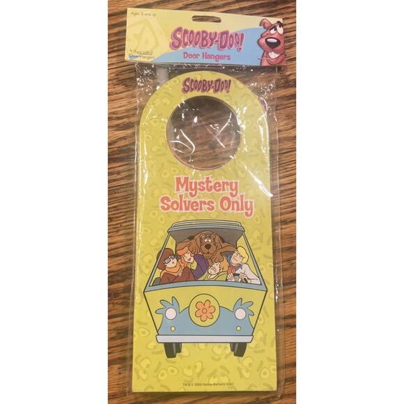 Scooby Doo Door Hangers TWO SIDED PACK OF 4 - RARE - Brand New Unopened! - Picture 1 of 7